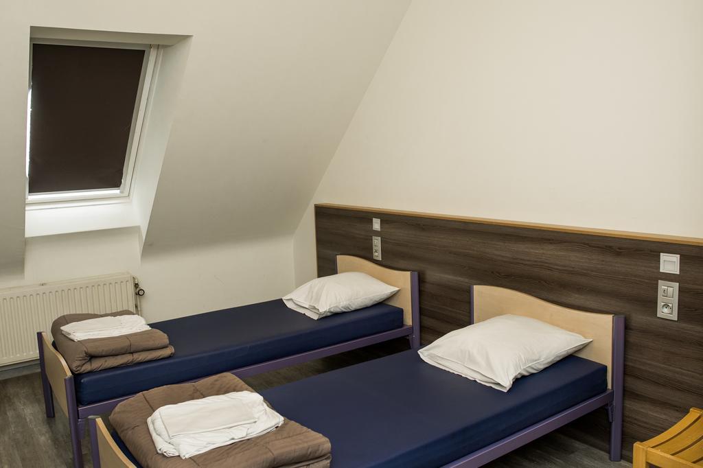 Hi Generation Europe Hostel Sint-Jans-Molenbeek Exterior photo